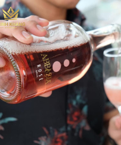 Rượu vang Ý Abbazia Moscato Sparkling Rosé Dolce sủi bọt đầy tinh tế