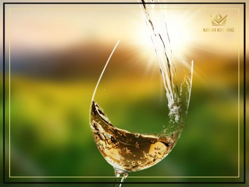 Rượu vang Ý Abbazia Moscato Dolce Provincia di Pavia, chất rượu sủi bọt giòn tan