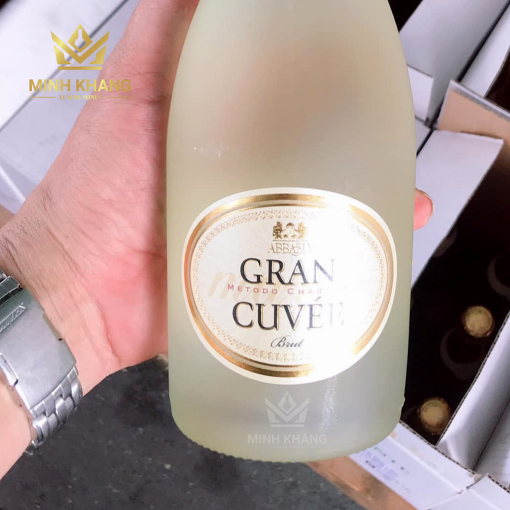 Rượu vang Ý Abbazia Gran Cuvée Brut – Chất vang nổ đầy tinh nghịch