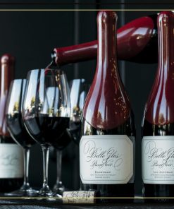 Màu sắc của Belle Glos Dairyman Vineyard Pinot Noir 2016 khá nổi bật