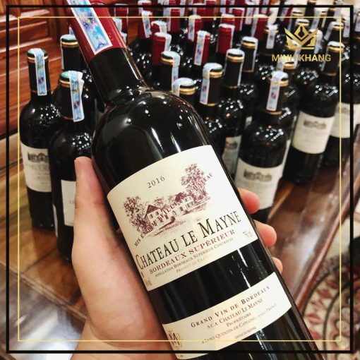 Château le Mayne Bordeaux Supérieur là loại rượu vang được đặc trưng bởi sự tròn vị và mềm mại.