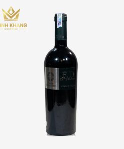 Rượu vang Ý Poderi d’Agostino F.D. Nero di Troia với ánh tím tự nhiên